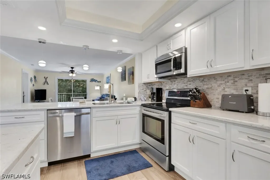 134 Cypress Way E Naples FL 34110