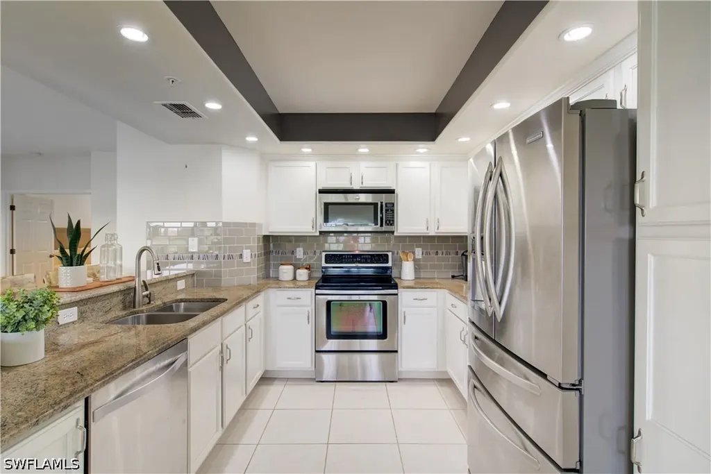 28044 Cavendish Court Bonita Springs FL 34135