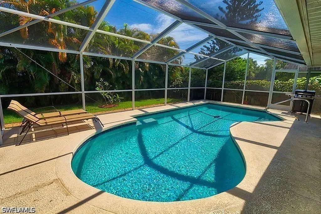 793 97th Avenue N Naples FL 34108