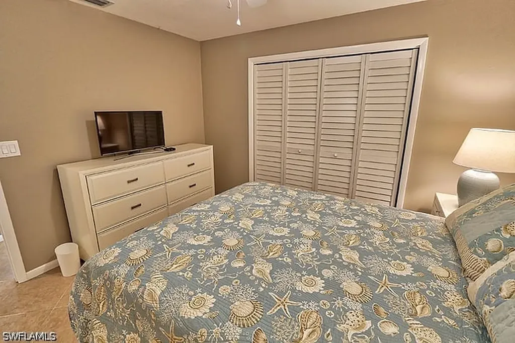 793 97th Avenue N Naples FL 34108