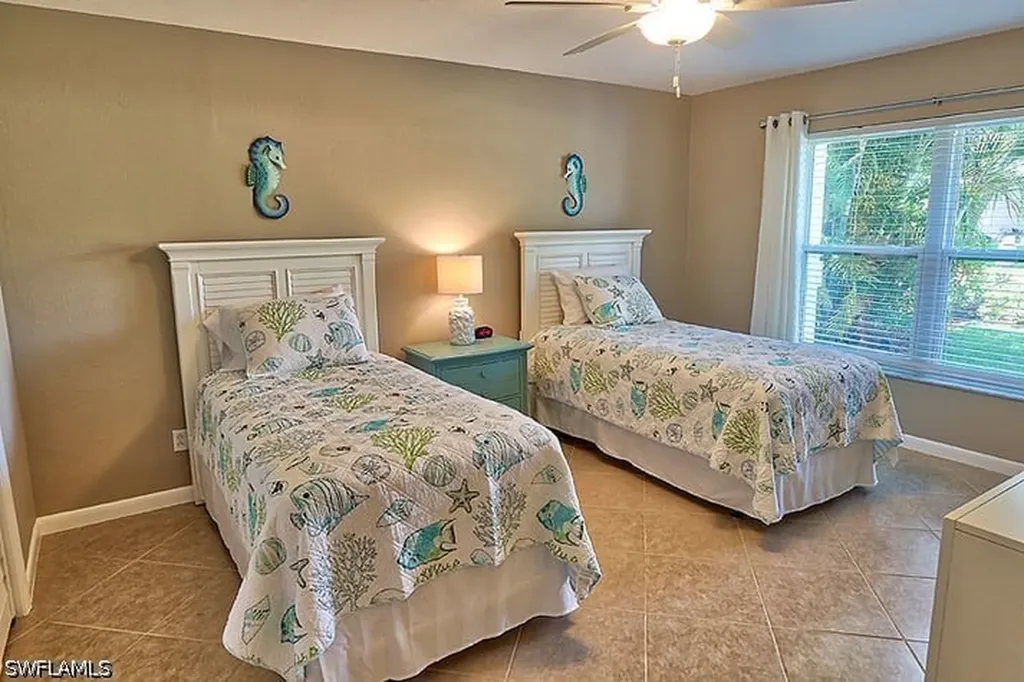 793 97th Avenue N Naples FL 34108