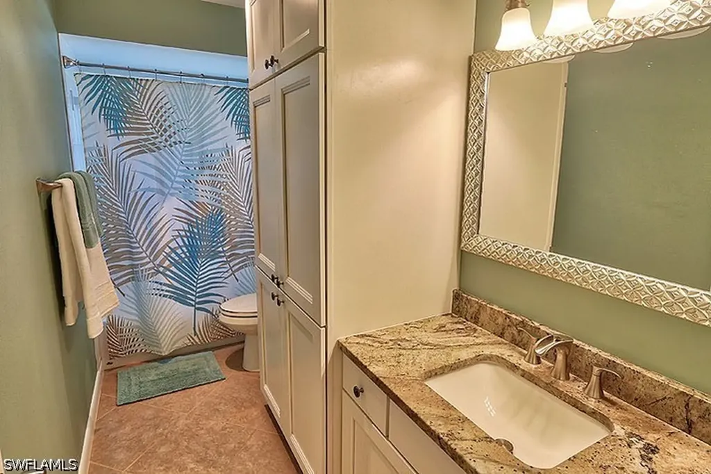 793 97th Avenue N Naples FL 34108