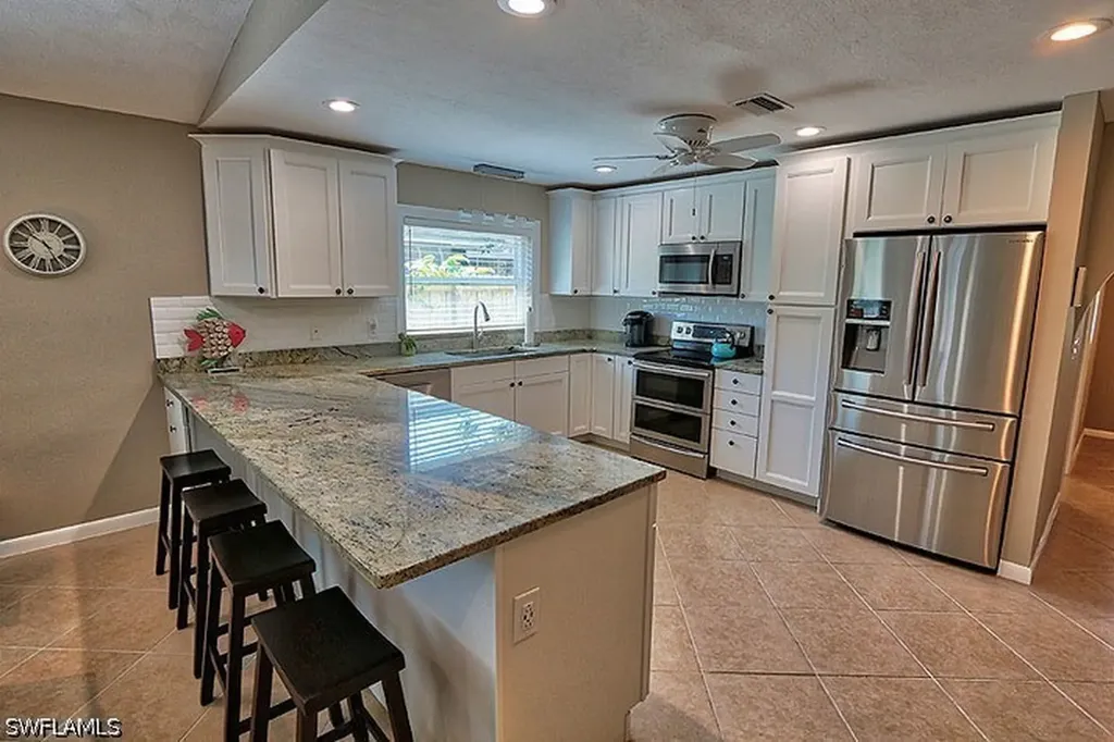 793 97th Avenue N Naples FL 34108