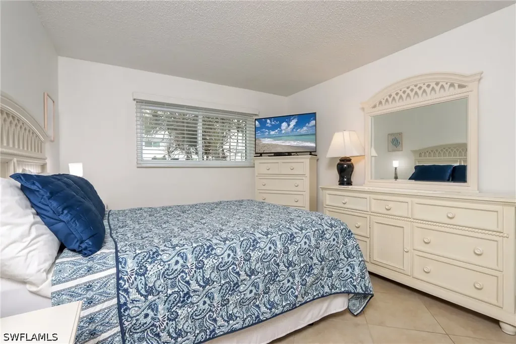 766 Central Avenue Naples FL 34102