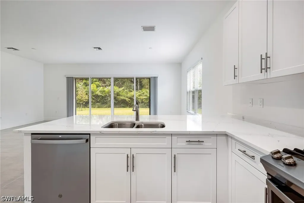 12448 Violet Lane Naples FL 34120