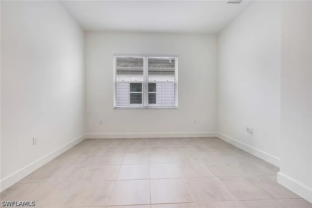 12448 Violet Lane Naples FL 34120