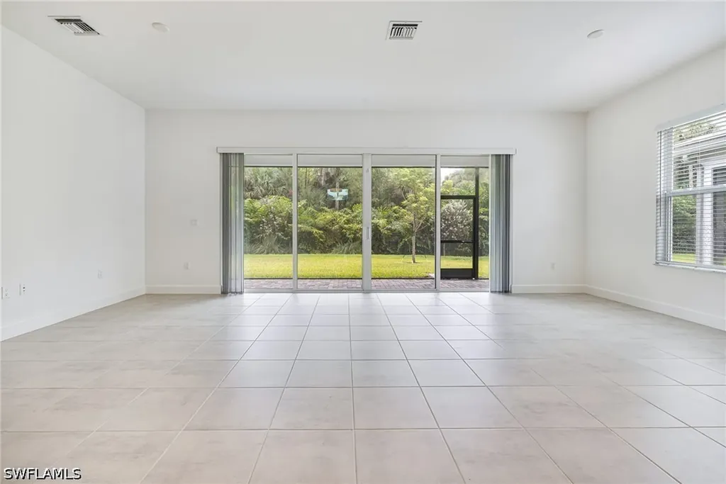 12448 Violet Lane Naples FL 34120