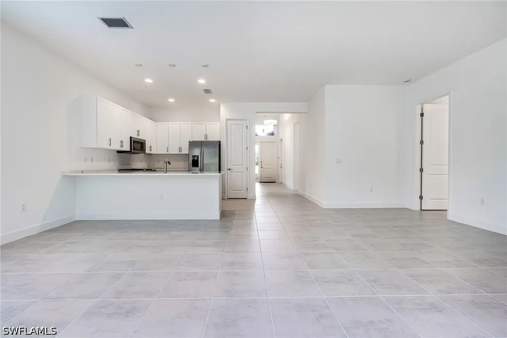 12448 Violet Lane Naples FL 34120