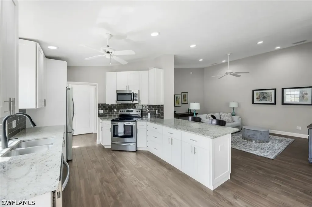 3604 El Verdado Court Naples FL 34109
