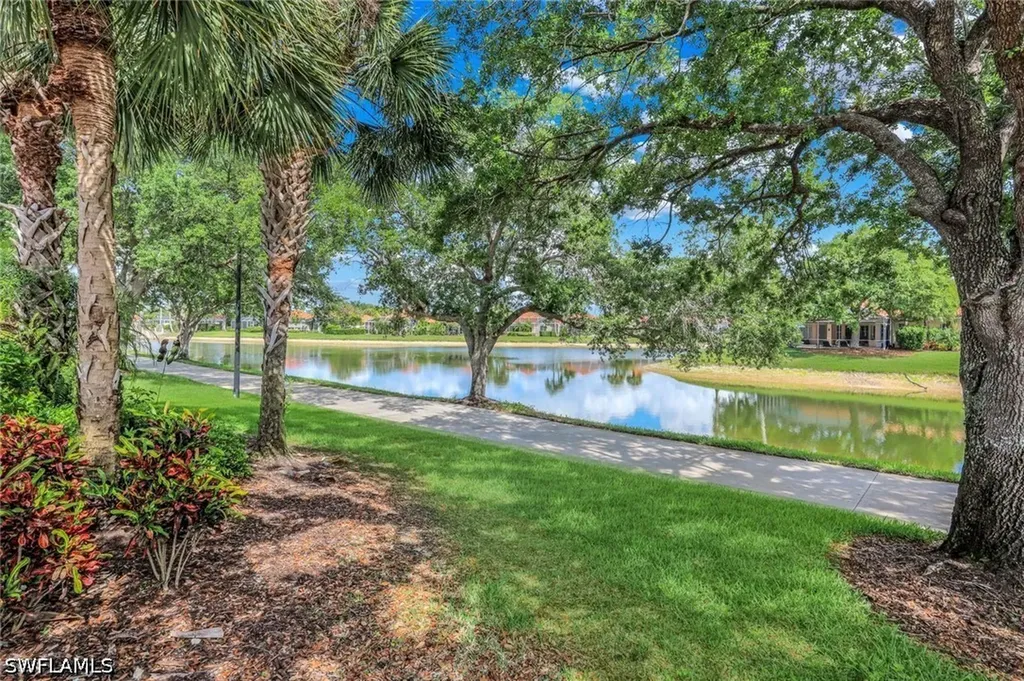 3604 El Verdado Court Naples FL 34109