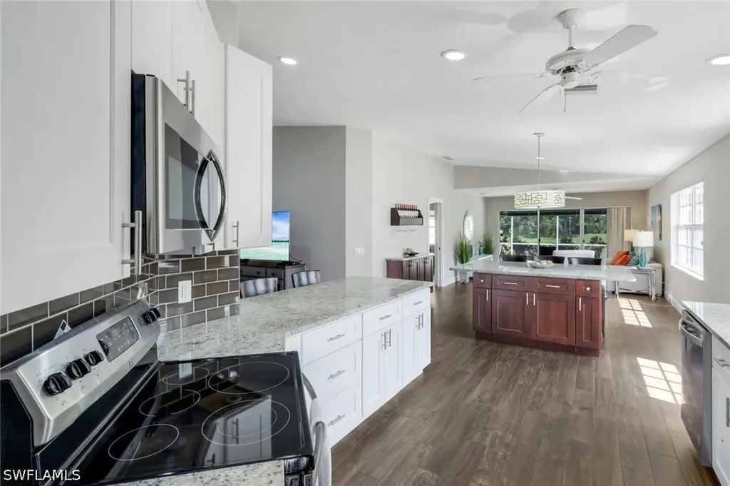 3604 El Verdado Court Naples FL 34109