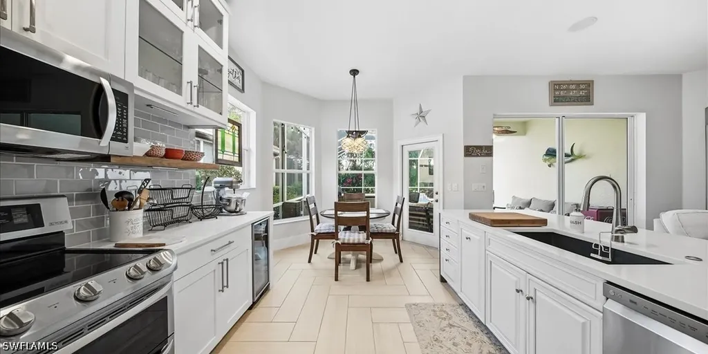 6191 Ashwood Lane Naples FL 34110