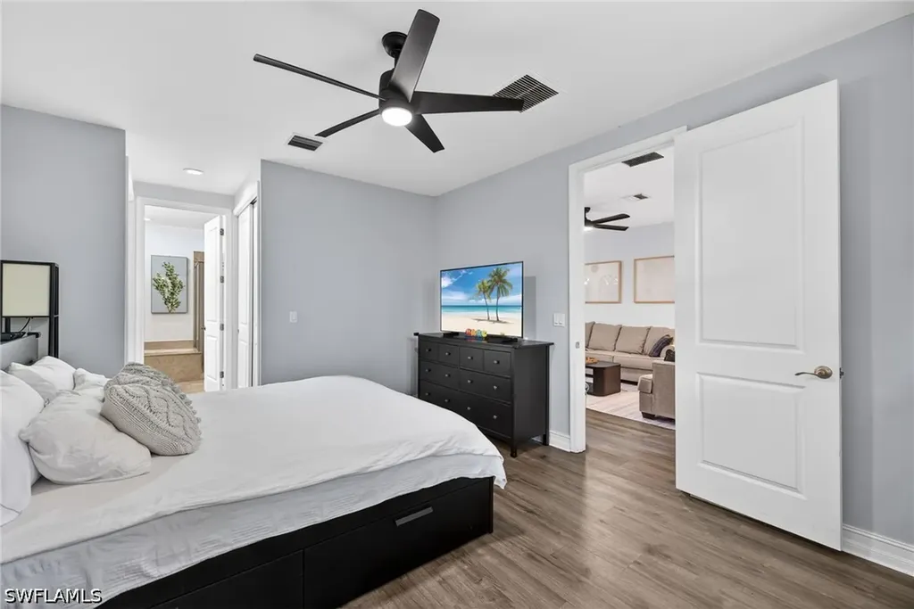 7845 Bristol Circle Naples FL 34120