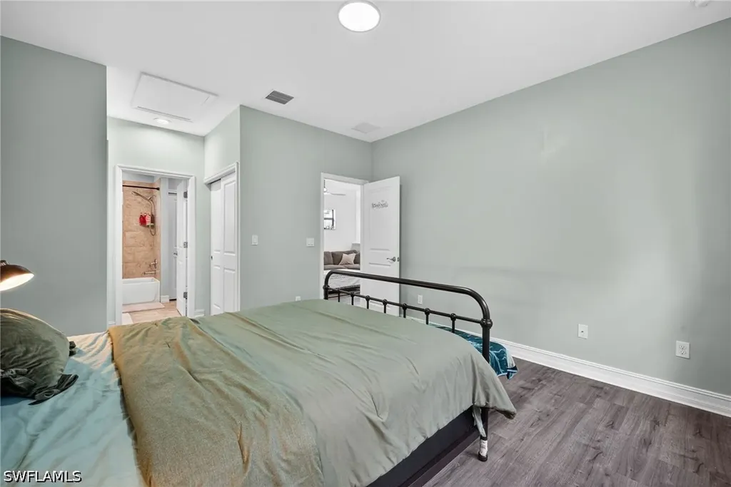 7845 Bristol Circle Naples FL 34120