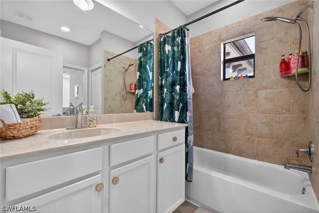 7845 Bristol Circle Naples FL 34120