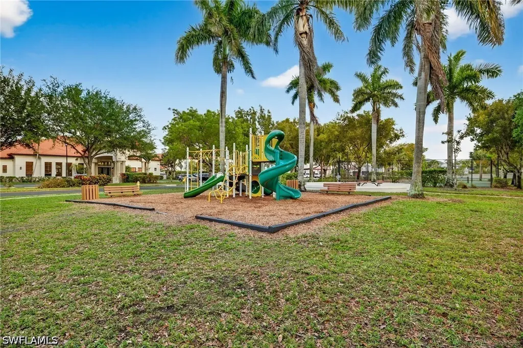 7845 Bristol Circle Naples FL 34120