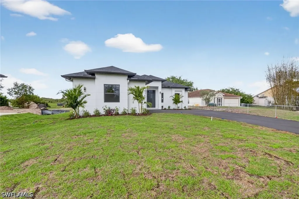 4237 22nd Avenue NE Naples FL 34120