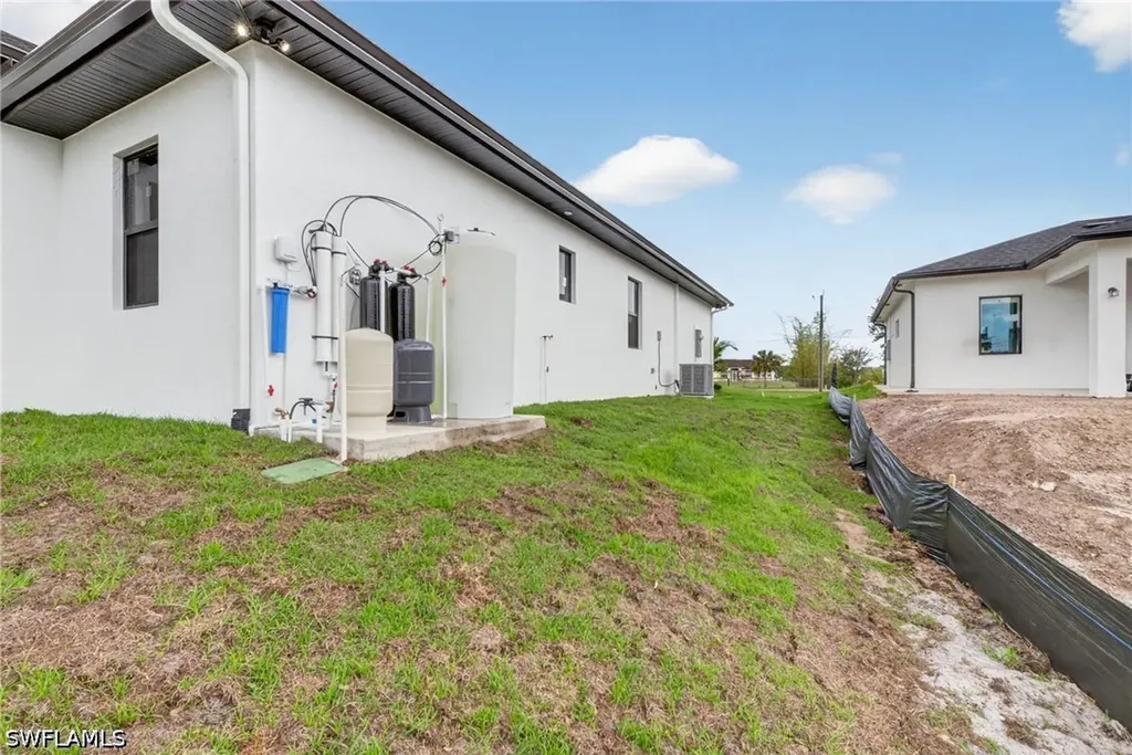 4237 22nd Avenue NE Naples FL 34120