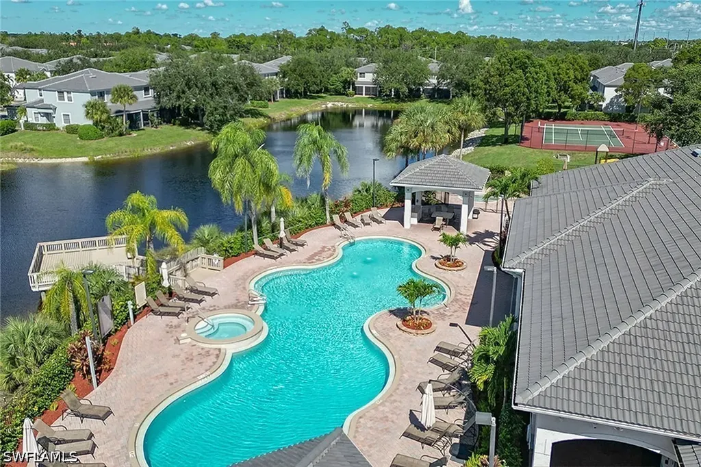 14799 Sutherland Avenue Naples FL 34119