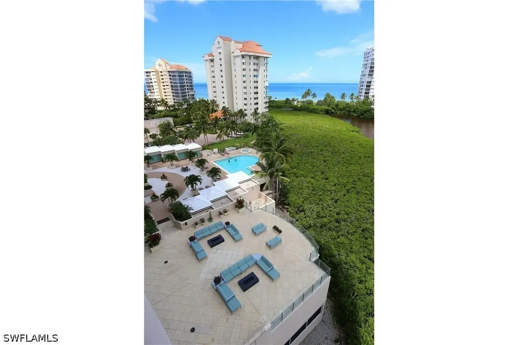 60 Seagate Drive Naples FL 34103