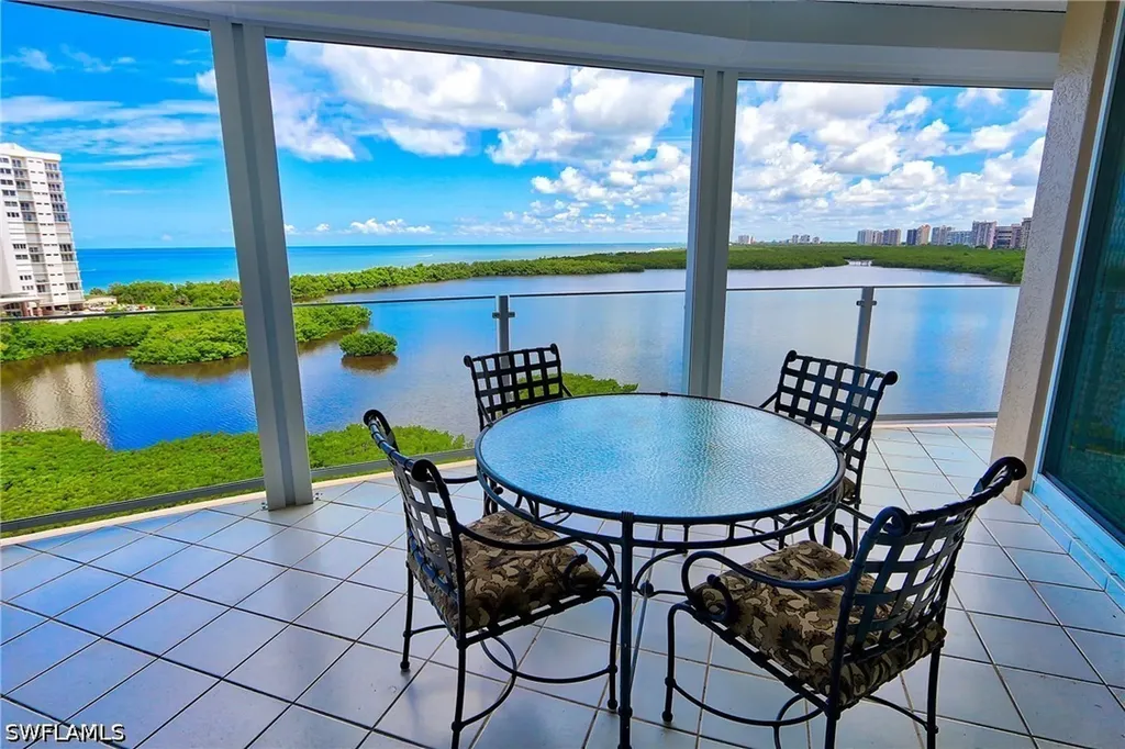 60 Seagate Drive Naples FL 34103
