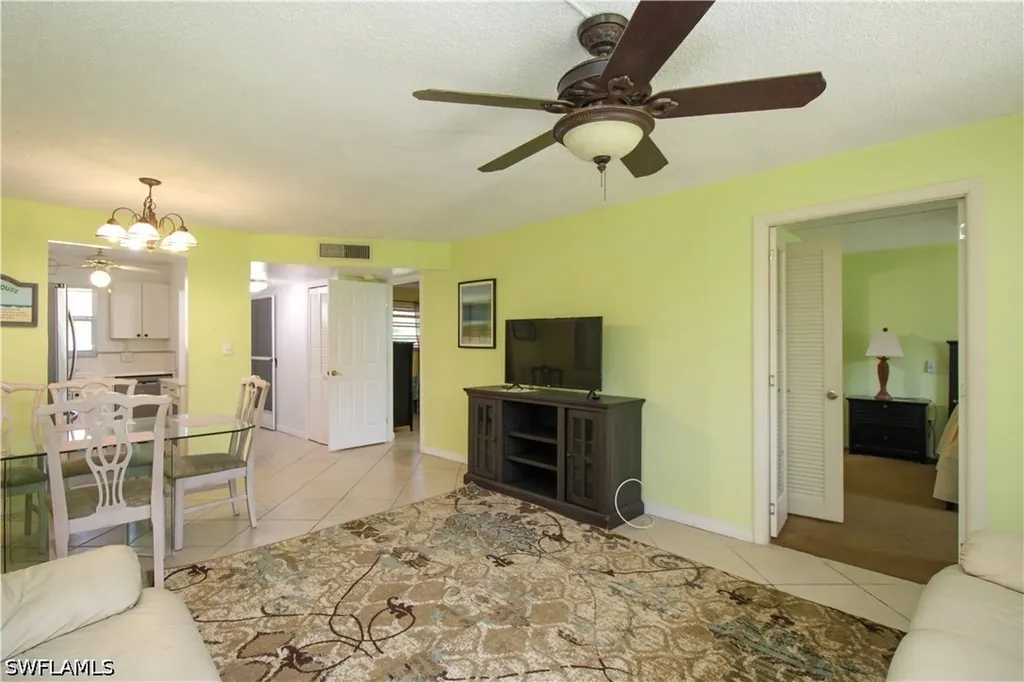 175 Turtle Lake Court Naples FL 34105