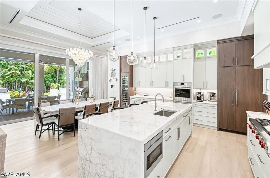 3003 Crayton Road Naples FL 34103