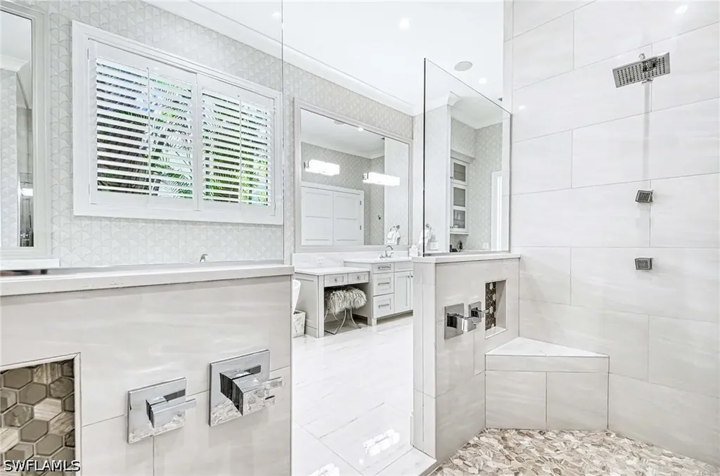 3003 Crayton Road Naples FL 34103