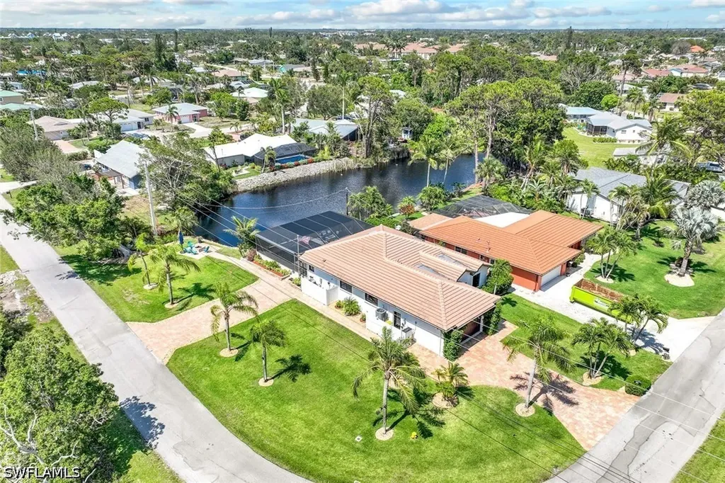 999 East Valley Drive Bonita Springs FL 34134