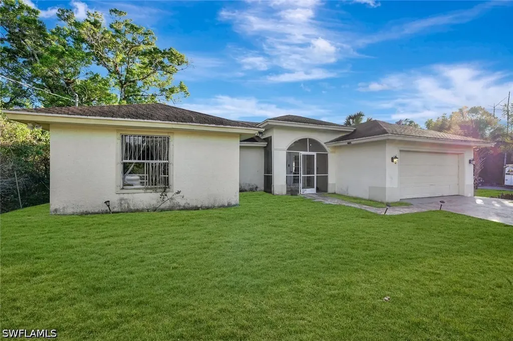 4090 32nd Avenue SE Naples FL 34117
