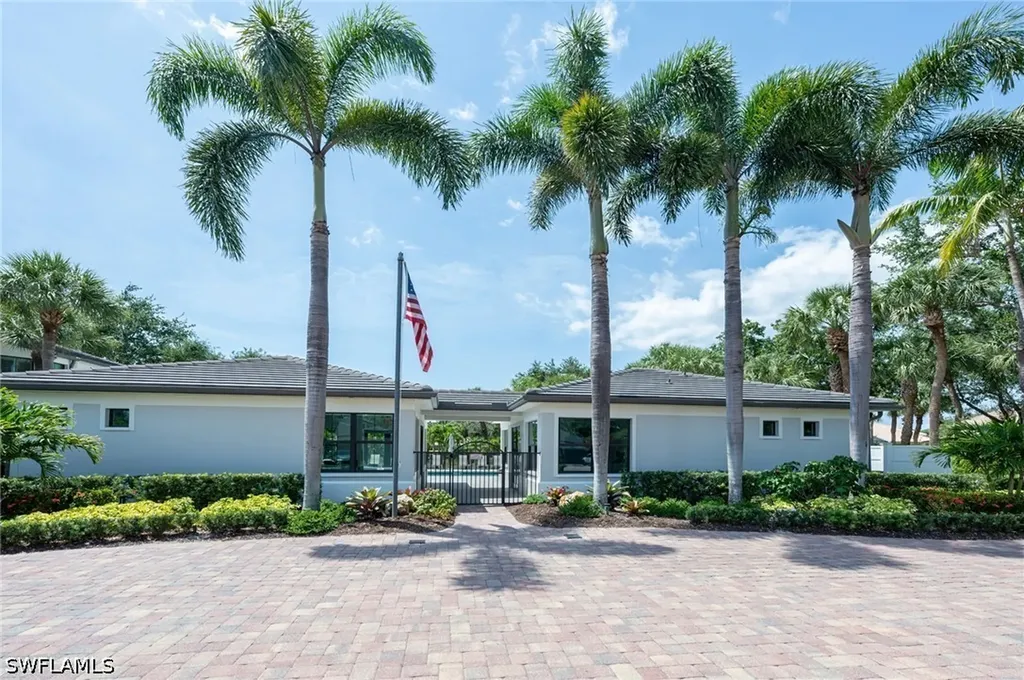 2383 Ravenna Boulevard Naples FL 34109