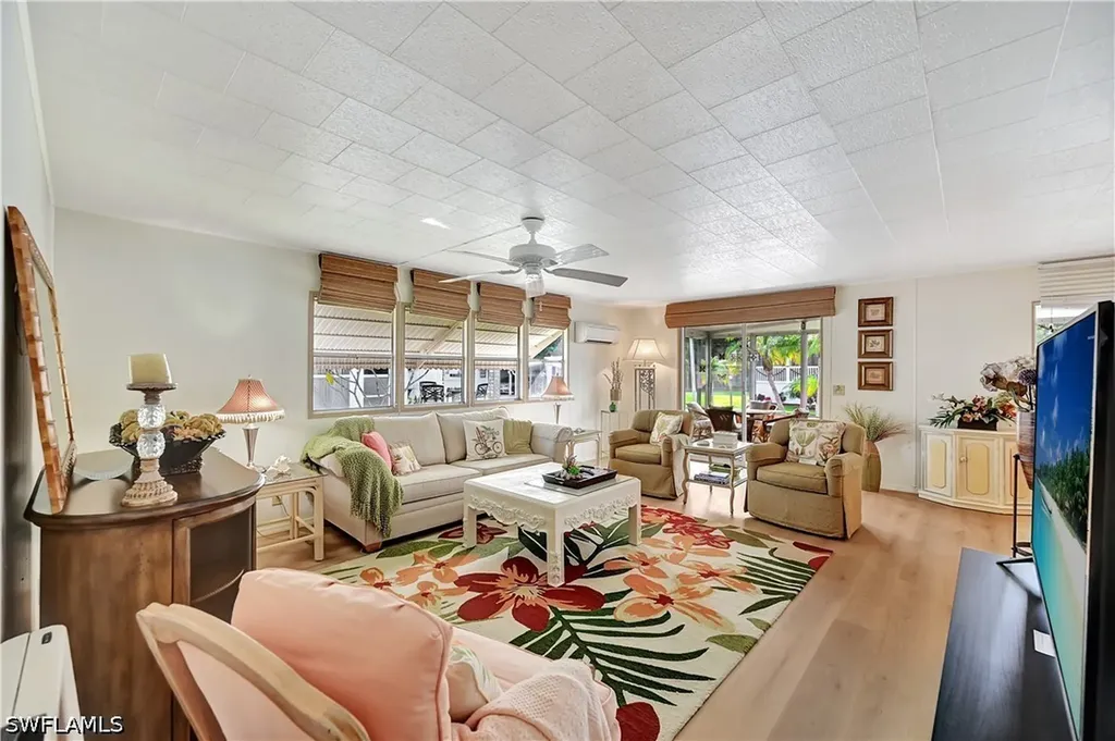 114 Enchanting Boulevard Naples FL 34112