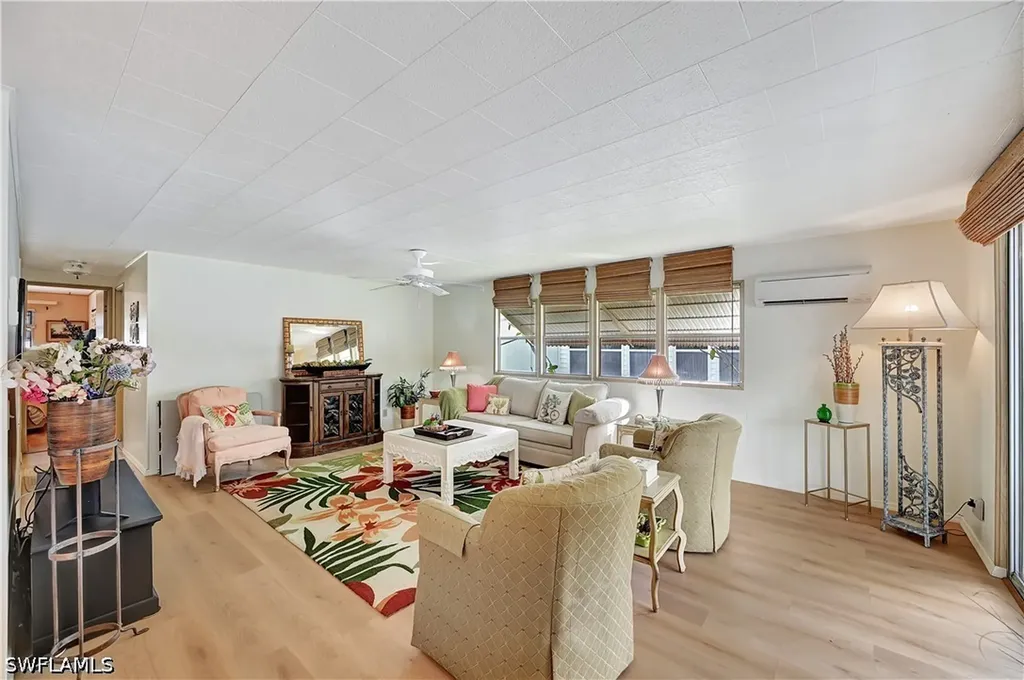 114 Enchanting Boulevard Naples FL 34112