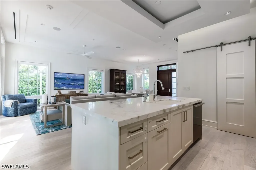 912 9th Avenue S Naples FL 34102