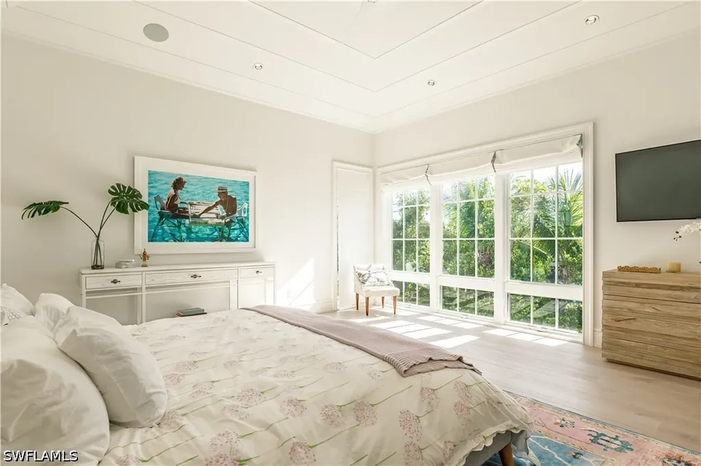 912 9th Avenue S Naples FL 34102