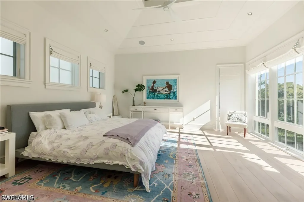912 9th Avenue S Naples FL 34102