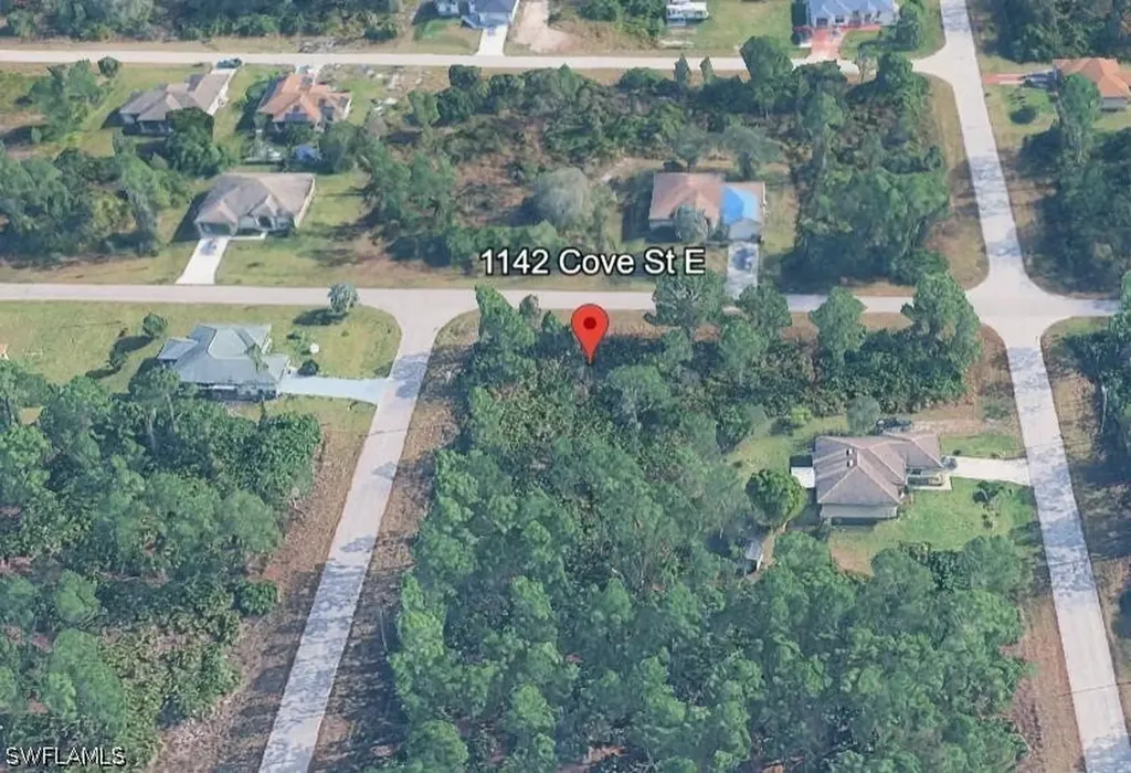 1142 Cove Street E Lehigh Acres FL 33974