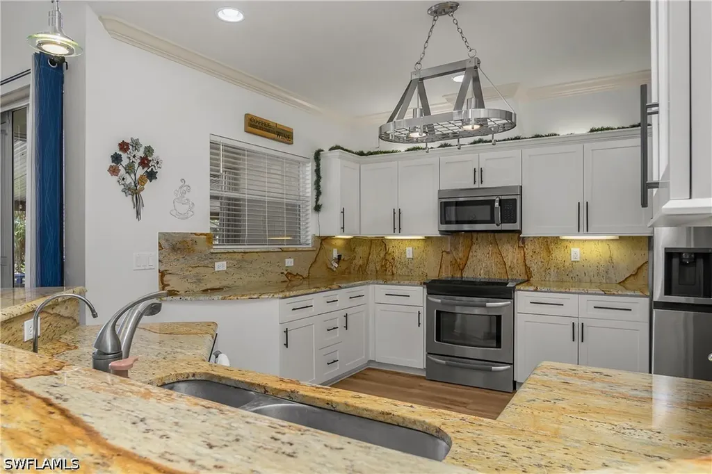 104 12th Avenue NW Naples FL 34120