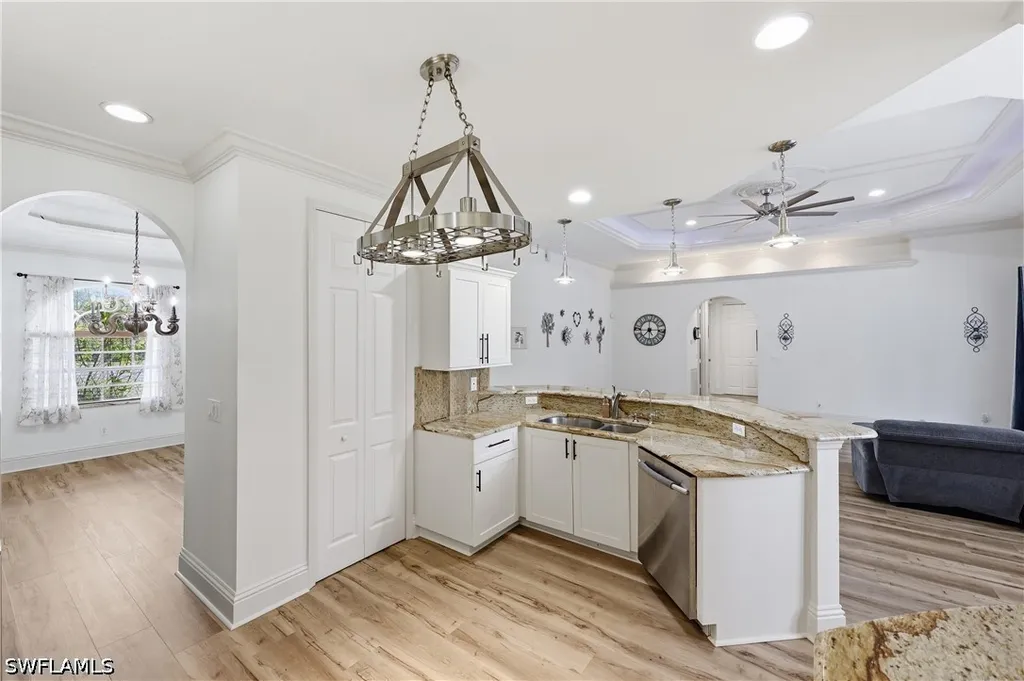 104 12th Avenue NW Naples FL 34120