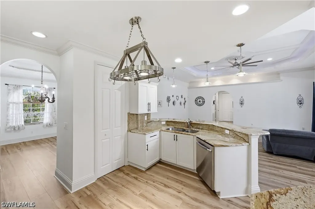 104 12th Avenue NW Naples FL 34120
