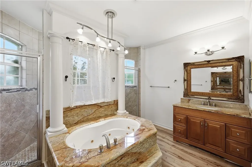 104 12th Avenue NW Naples FL 34120