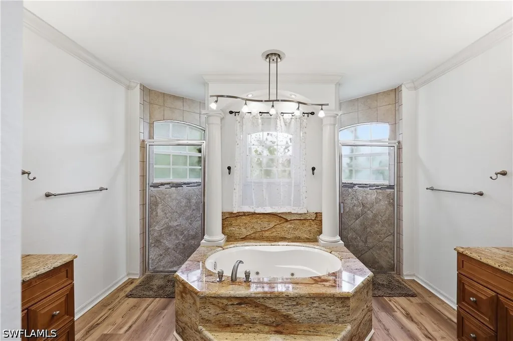 104 12th Avenue NW Naples FL 34120