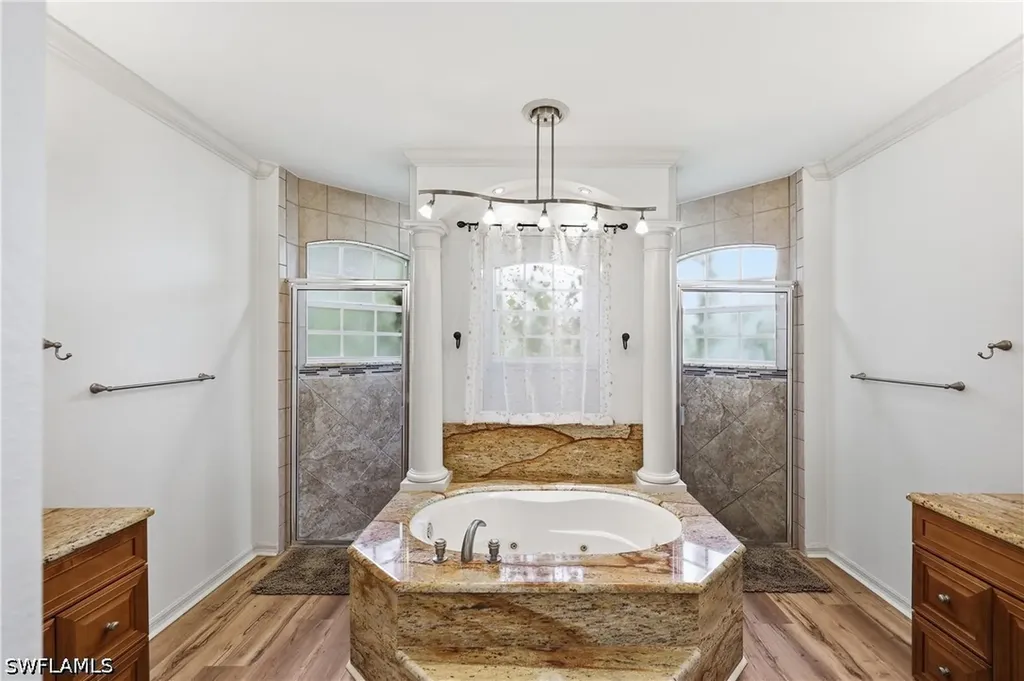 104 12th Avenue NW Naples FL 34120