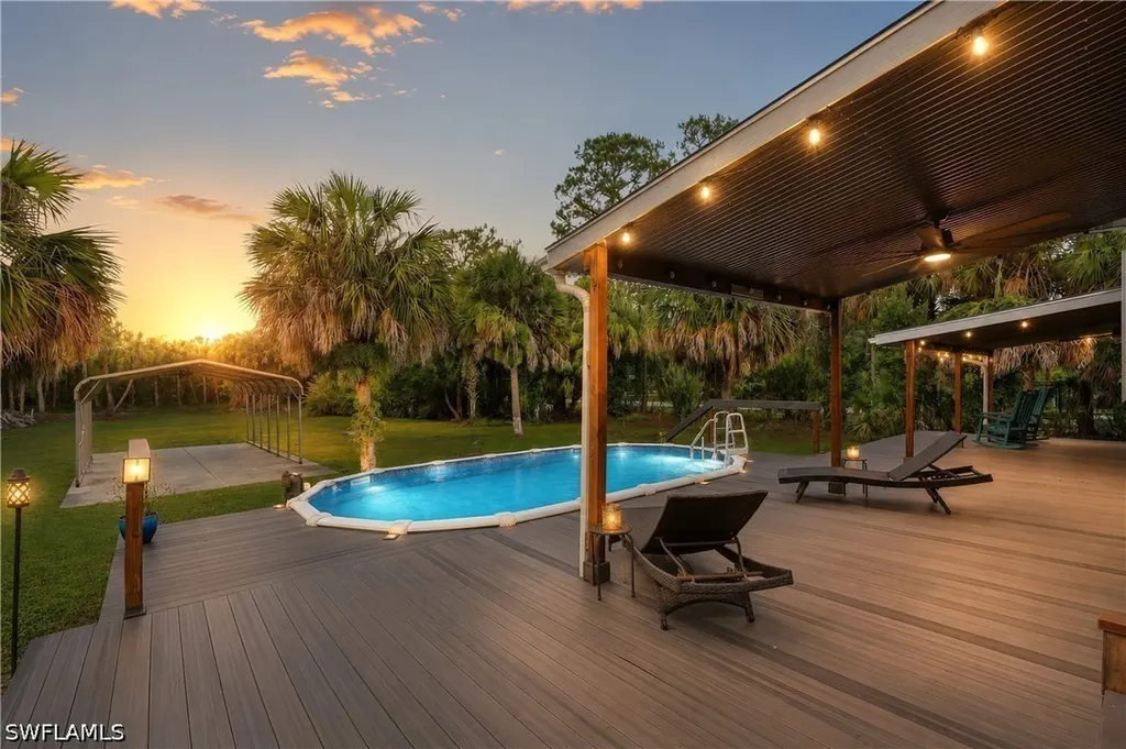 104 12th Avenue NW Naples FL 34120