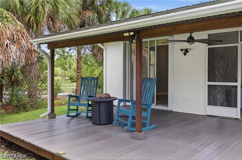 104 12th Avenue NW Naples FL 34120