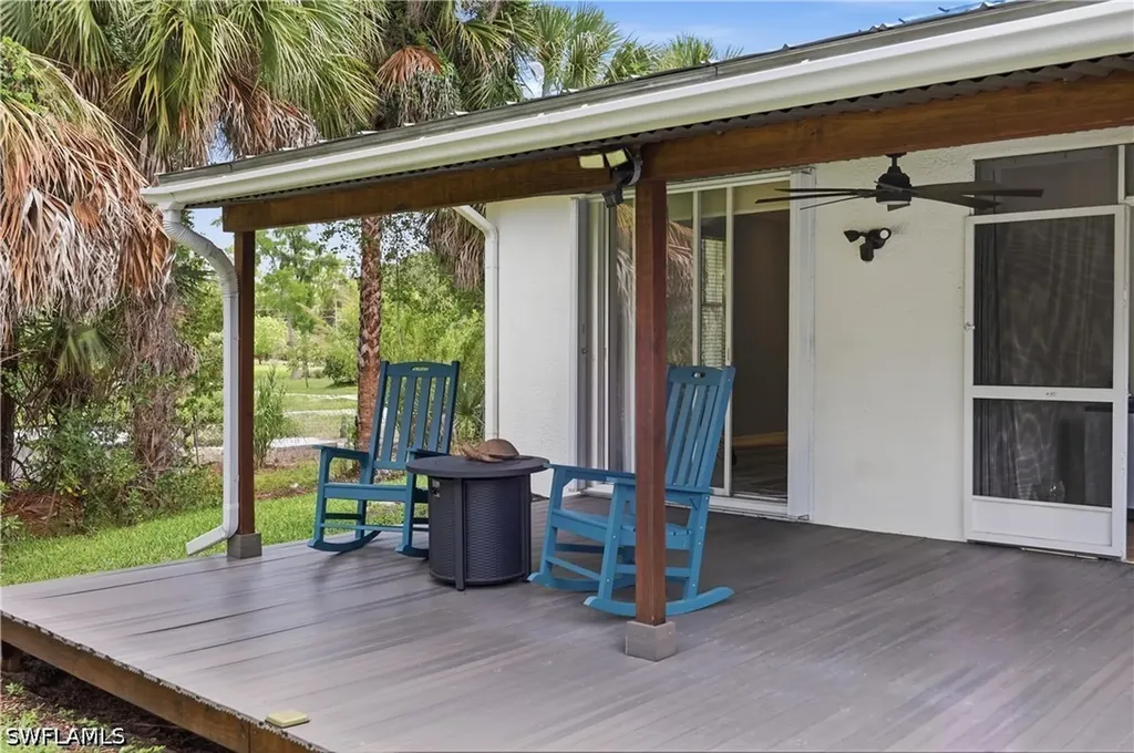 104 12th Avenue NW Naples FL 34120