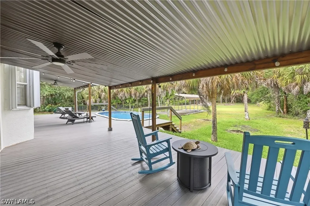 104 12th Avenue NW Naples FL 34120