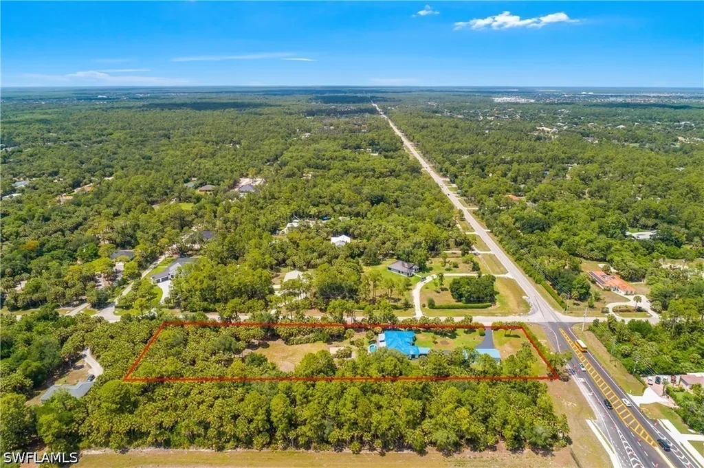 104 12th Avenue NW Naples FL 34120