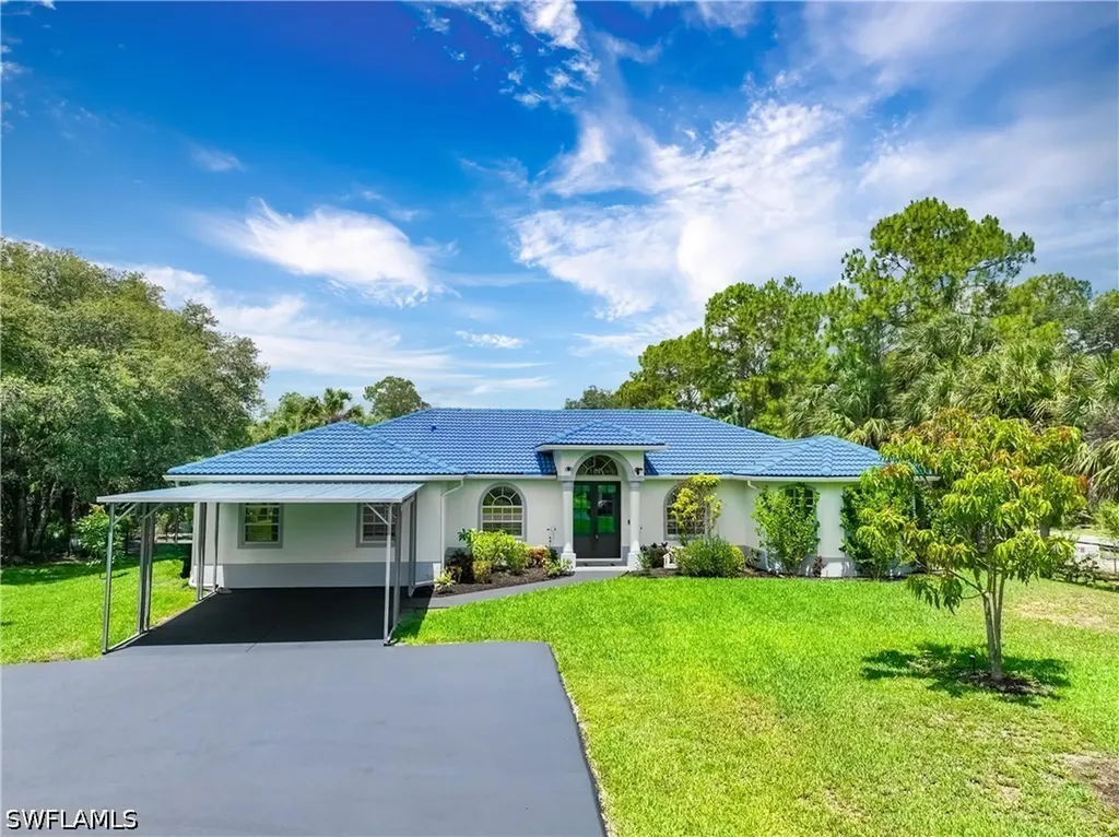 104 12th Avenue NW Naples FL 34120