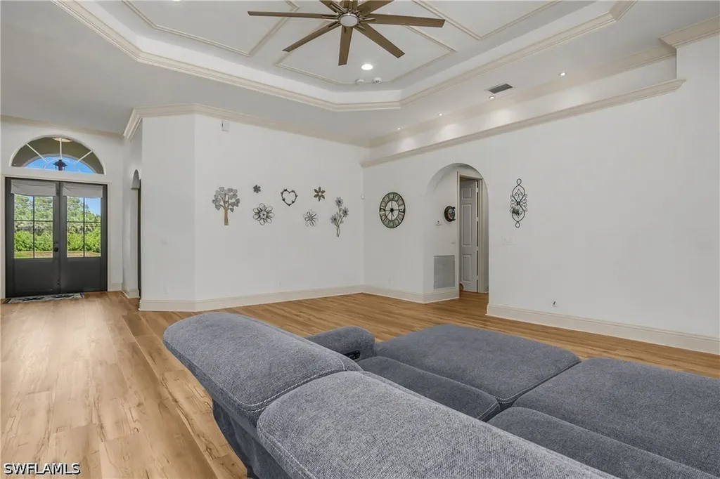 104 12th Avenue NW Naples FL 34120